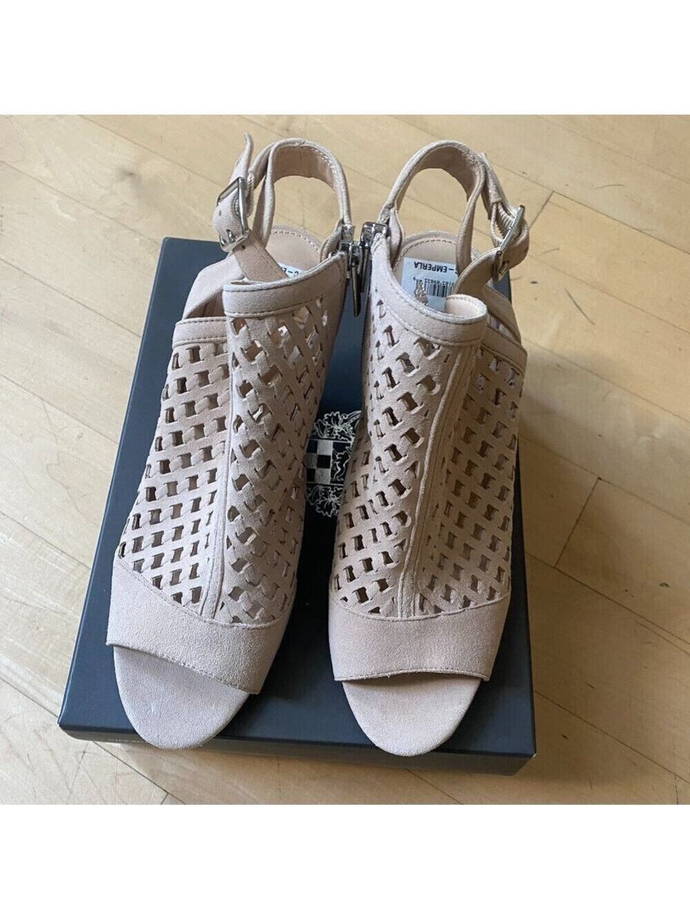 Vince Camuto BNWT Women's suede tan sz 10M "emperla" cage sandal cone heel